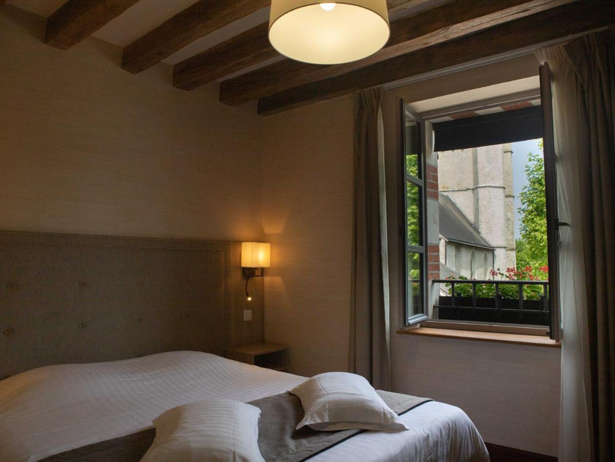 Отель Relais De La Loire Монтливо Экстерьер фото
